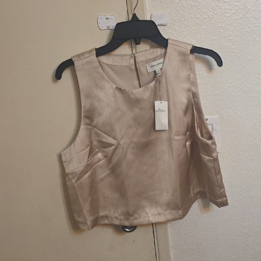 Banana Republic Cream Crop Top